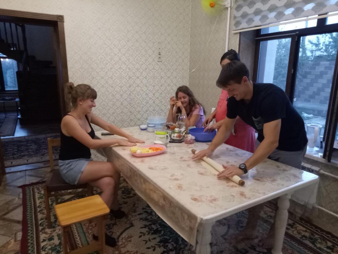 Kurak Homestay Bisjkek Eksteriør billede