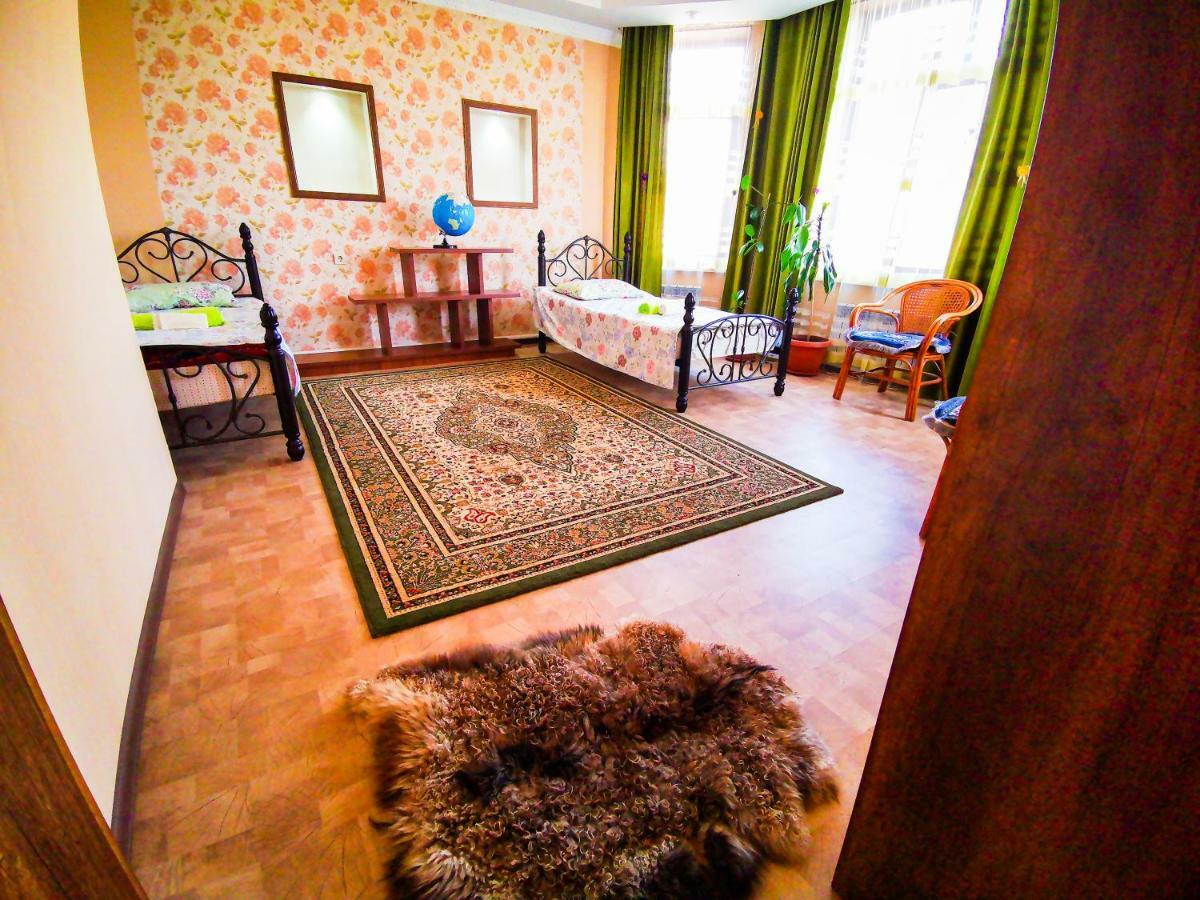 Kurak Homestay Bisjkek Eksteriør billede